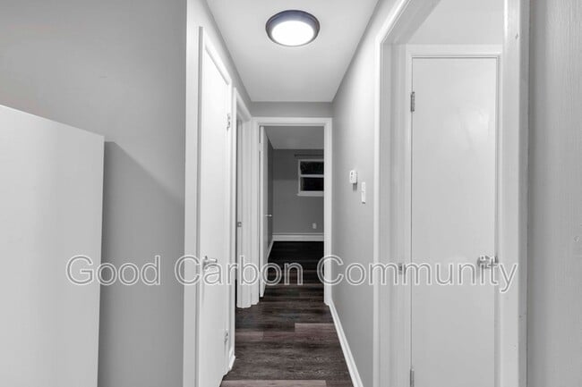 Building Photo - 5451 Creekside Ct