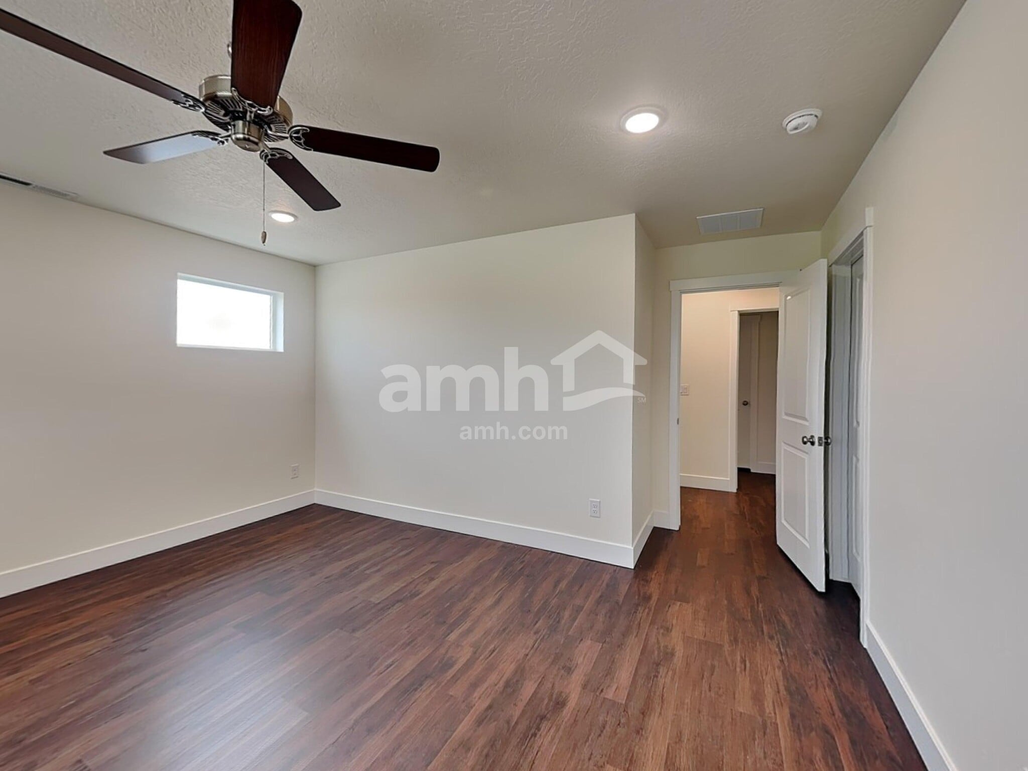 Building Photo - 3112 N Vigo Ave