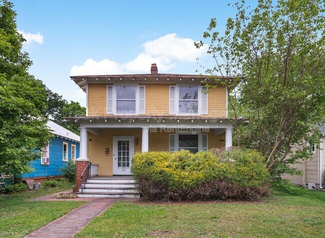 Building Photo - 1310 Greycourt Ave