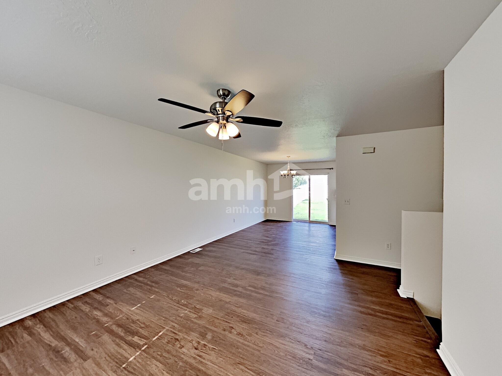 Building Photo - 4384 Maple Dr