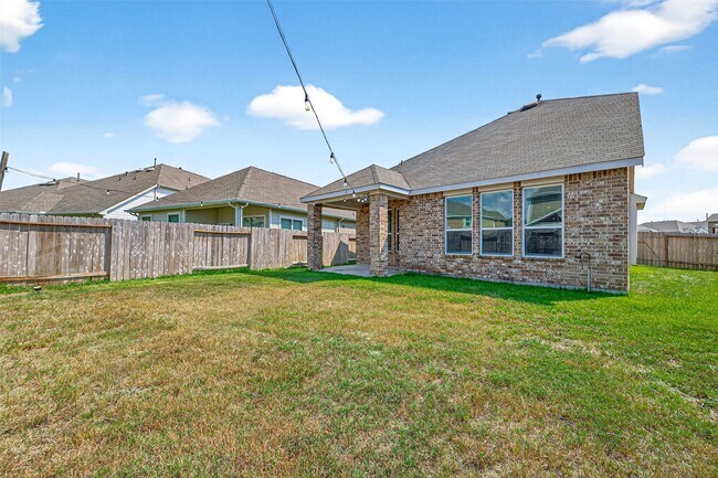 Building Photo - 29897 Dovetail Blf Ln