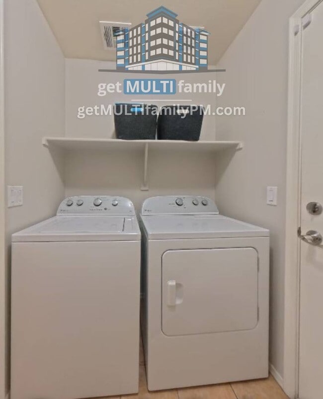 Building Photo - 4186 E Jasper Dr