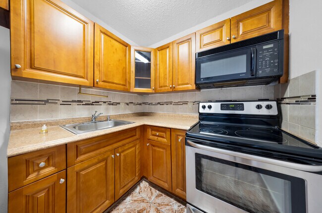 Building Photo - 301 NW 177th St