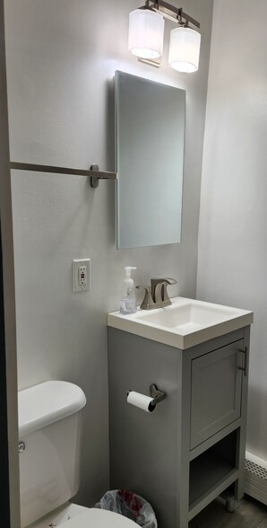 Bathroom - 1029 Underhill Ave