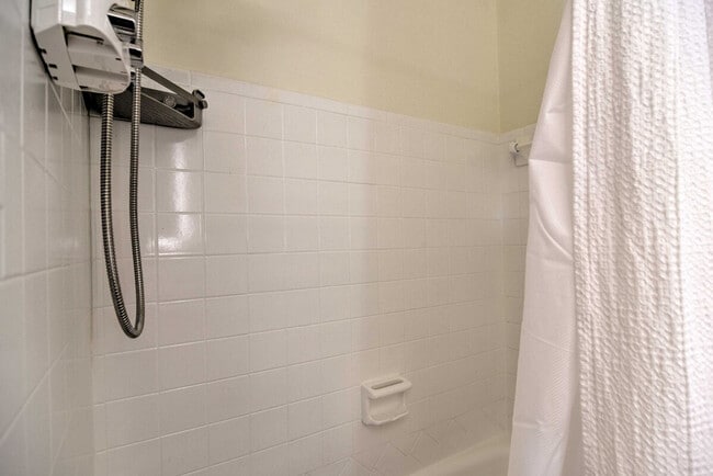 Building Photo - 11548 62nd Ave N