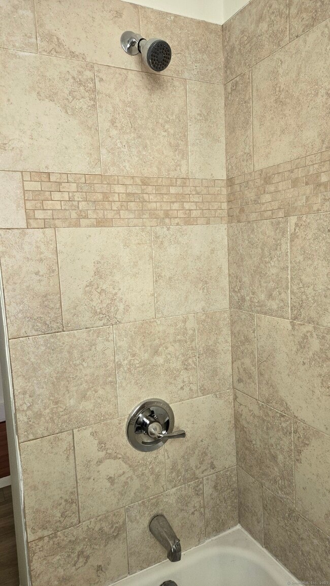 Building Photo - 47 Dickerman St