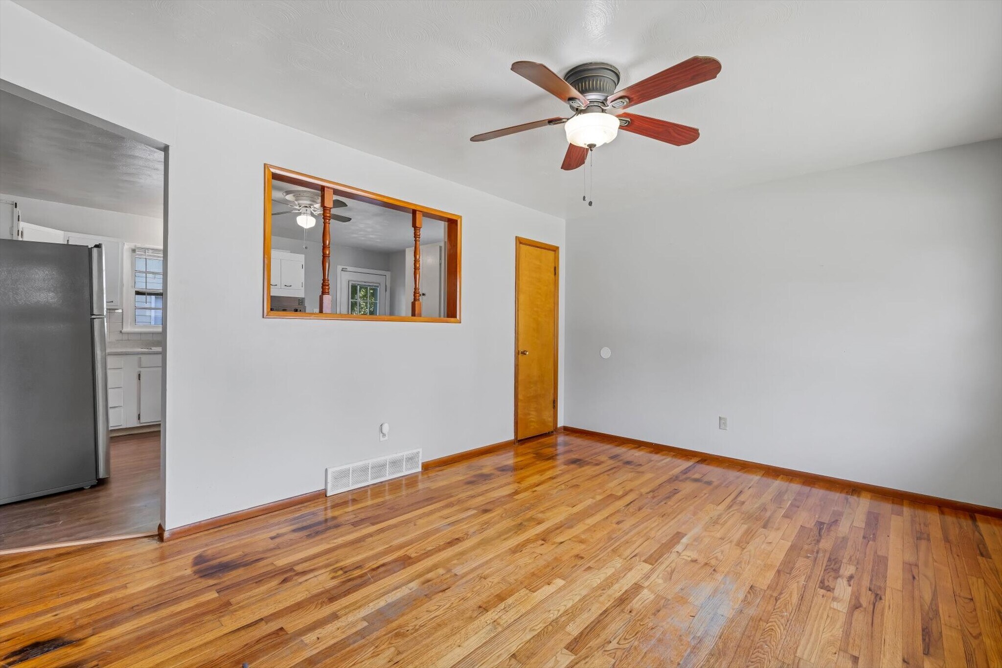 Building Photo - 243 Reasor Dr
