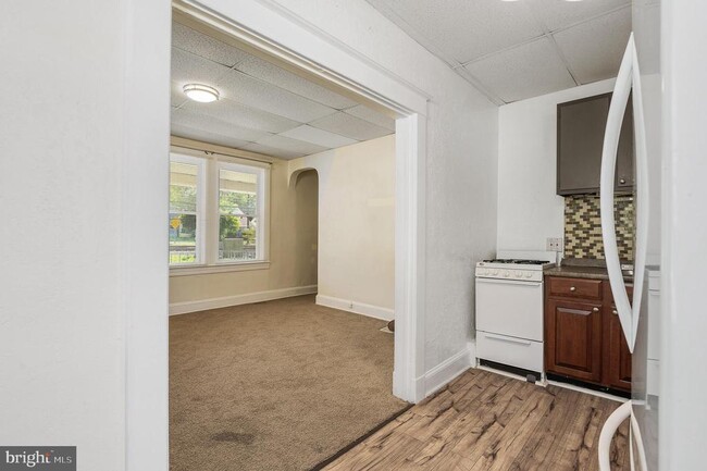Building Photo - 414 N Broadview Blvd