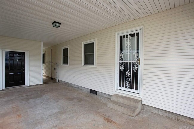 Building Photo - 5113 Allen St
