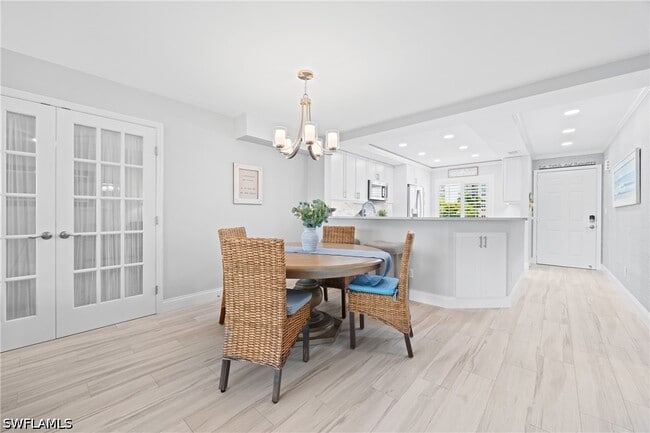 Building Photo - 10684 Gulf Shore Dr
