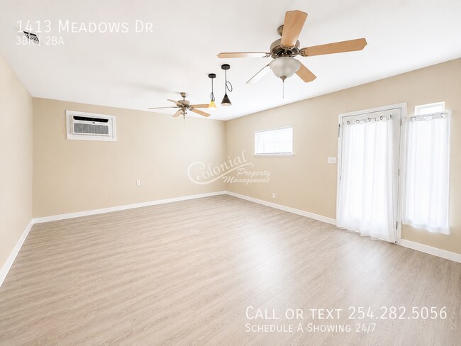 Building Photo - 1413 Meadows Dr