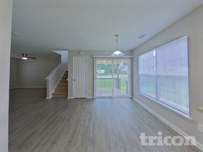 Building Photo - 5203 Holbert Cir