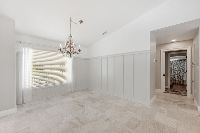 Building Photo - Secluded Annual Rental-  3 Bedroom 2 Bath Pool Home In Spanish Wells