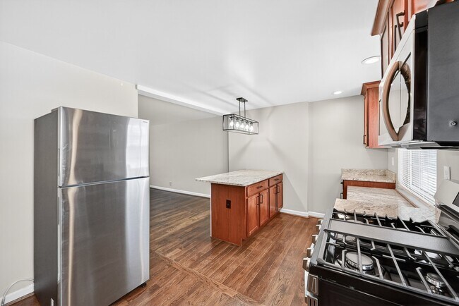 Three Town Kitchen - Erie Townhomes