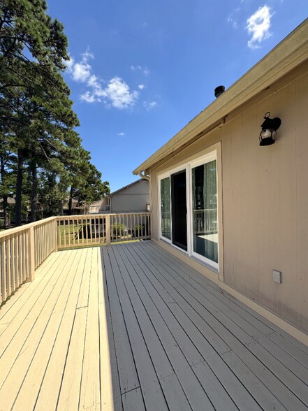 Building Photo - 3015 Old Bryan Dr