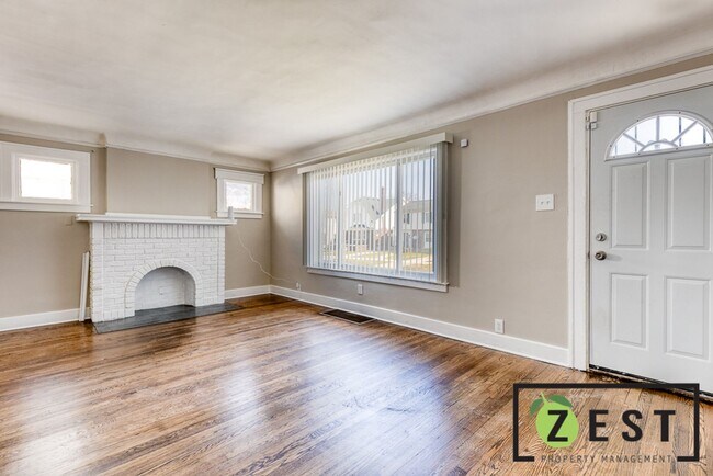 Building Photo - BEAUTIFULLY REMODELED - 3-Bedroom 1-Bathroom 2-Car Garage