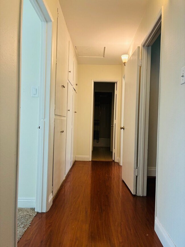 Building Photo - BEAUTIFUL 3 BEDROOM/ 2 BATH- ONE TIME RENTAL