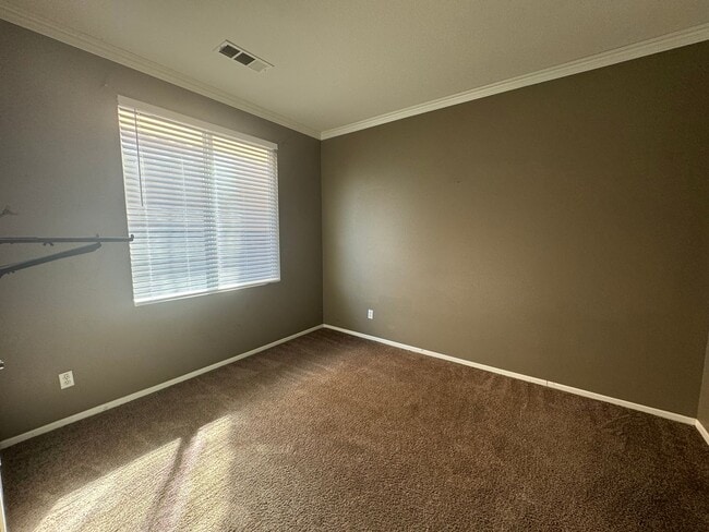 Building Photo - Beautiful Home in the Heart of Perris