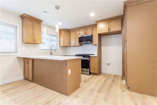 Building Photo - 9320 Rhea Ave