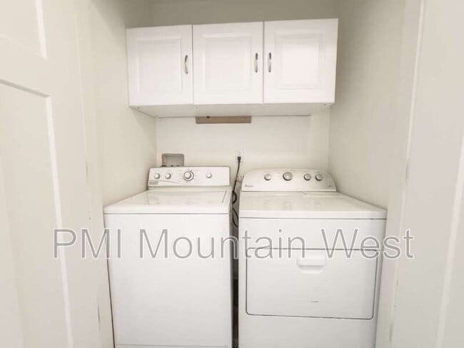 Building Photo - 641 N 30 E