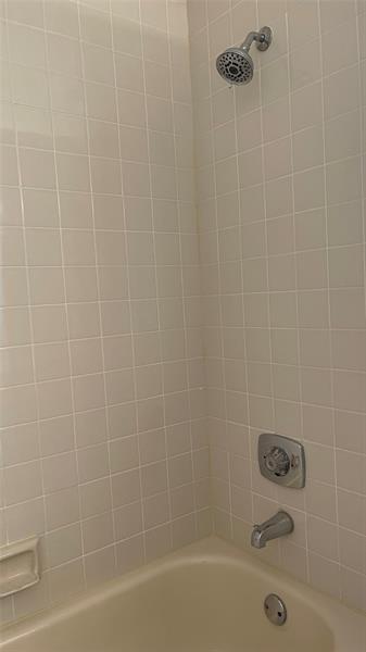 Building Photo - 6425 96th Pl S