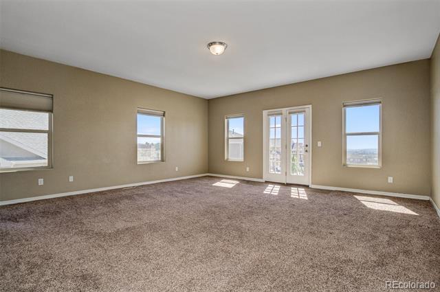 Building Photo - 884 Black Arrow Dr
