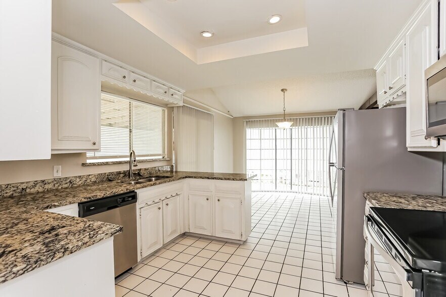 Building Photo - 2859 Hitson Ln