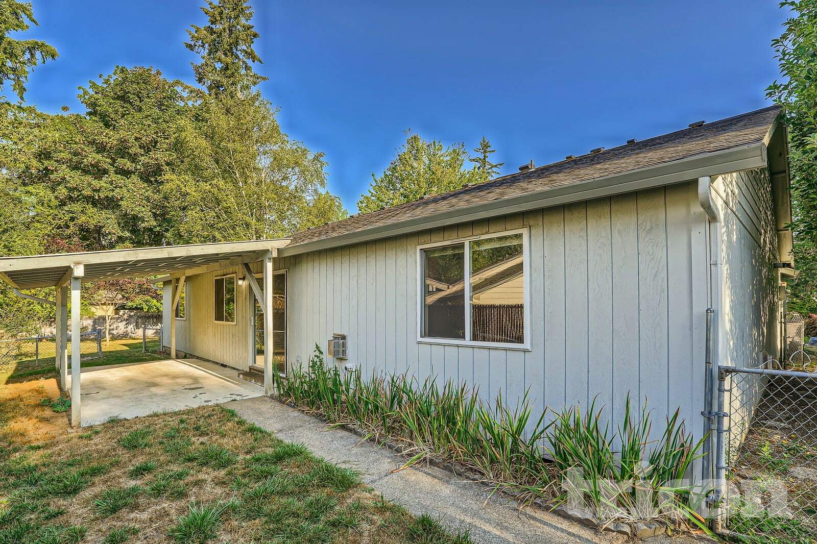 Building Photo - 803 NW 20th Cir