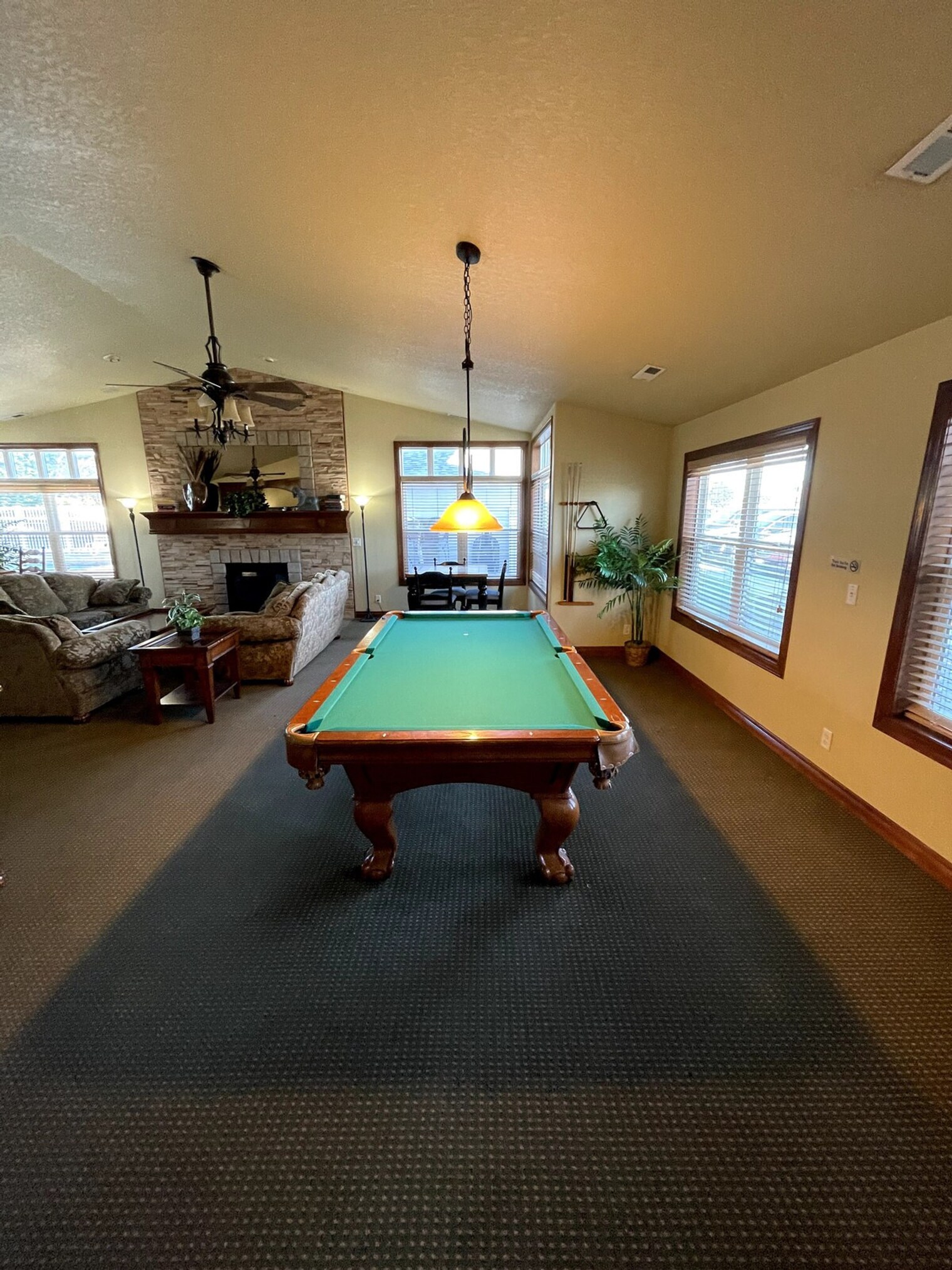 Building Photo - 6405N Chapel Hill Blvd