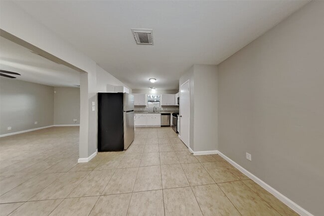 Building Photo - 3723 Hidden Brook Ln