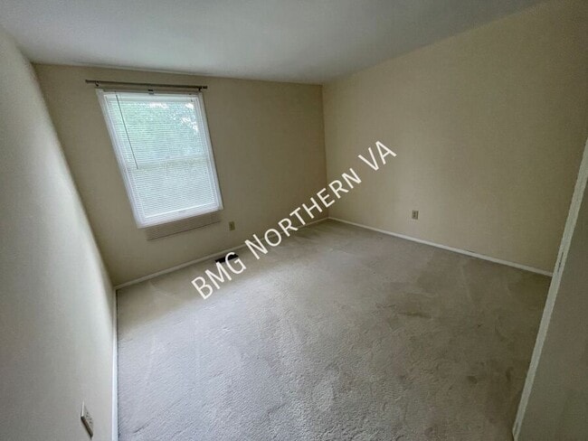 Building Photo - 1846 Clovermeadow Dr