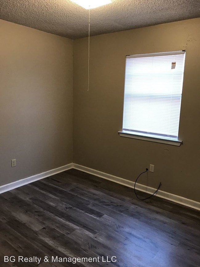 Building Photo - 426 Vieux Orleans Cir
