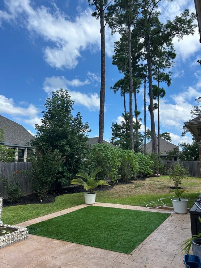 Building Photo - 322 Fanpalm Ct