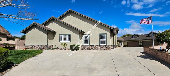 Building Photo - Orcutt Single Story Private Entry Granny Unit