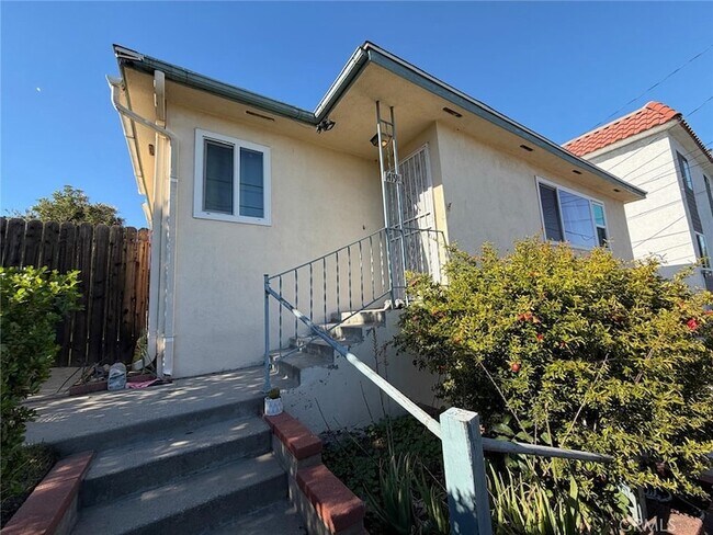 Building Photo - 1419 Prospect Ave