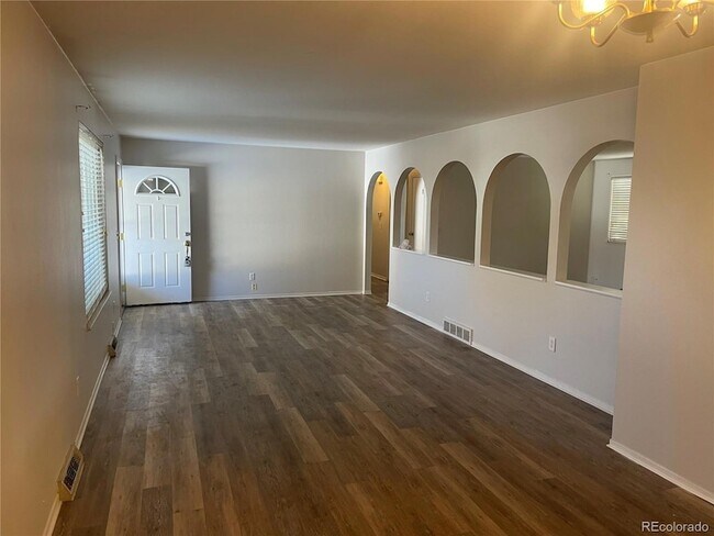 Building Photo - 16576 E Stanford Pl