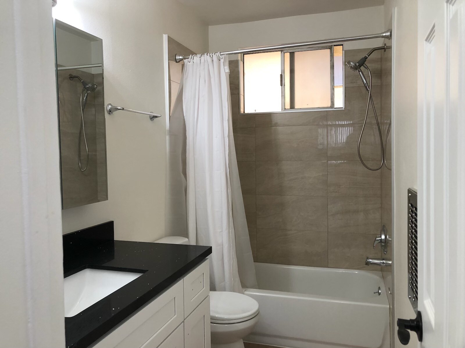 Building Photo - 5430 Corteen Pl