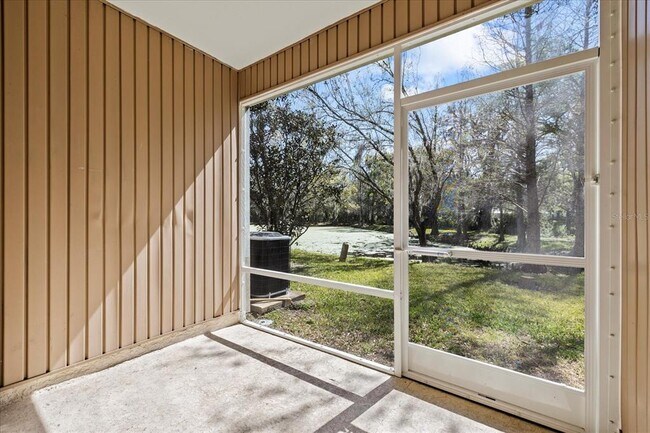 Building Photo - 11047 Black Swan Ct