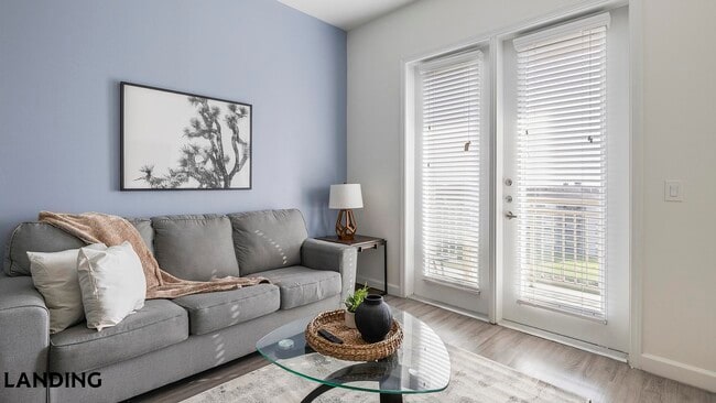 Building Photo - 3000 Bardin Rd