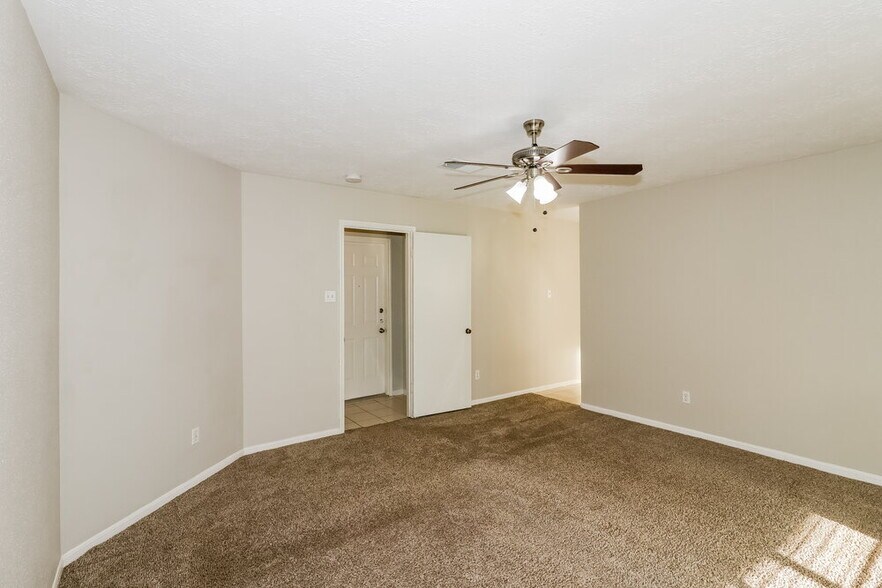 Building Photo - 3535 Corinne Ct
