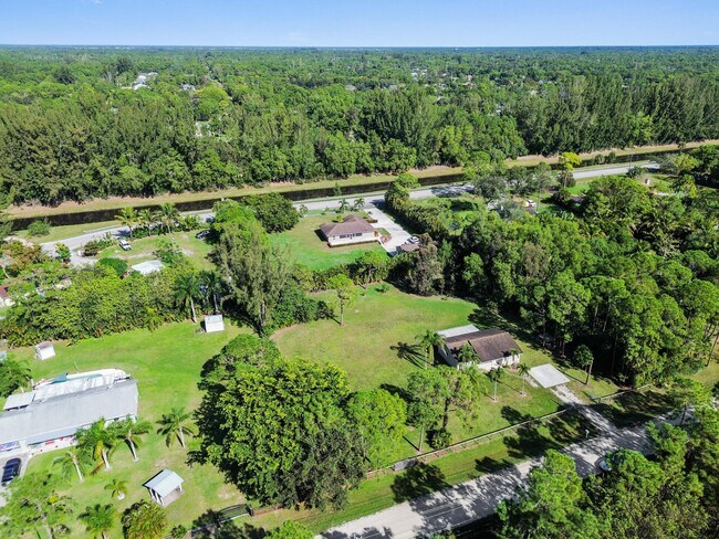 Building Photo - 13751 59th Ct N