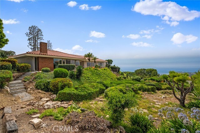Building Photo - 7117 Avenida Altisima