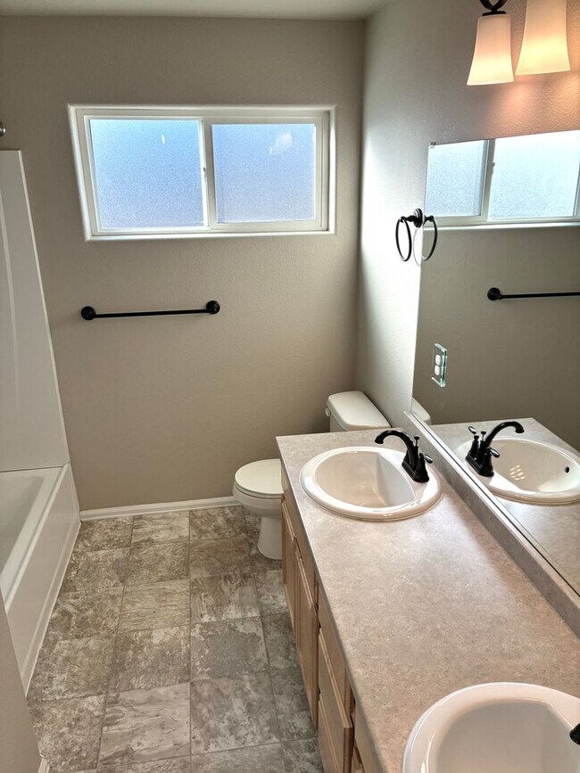 Building Photo - Price Reduced plus FREE JANUARY RENT!!! Beautiful 4 Bed/3 Bath West Greeley Home – Spacious Lot &...