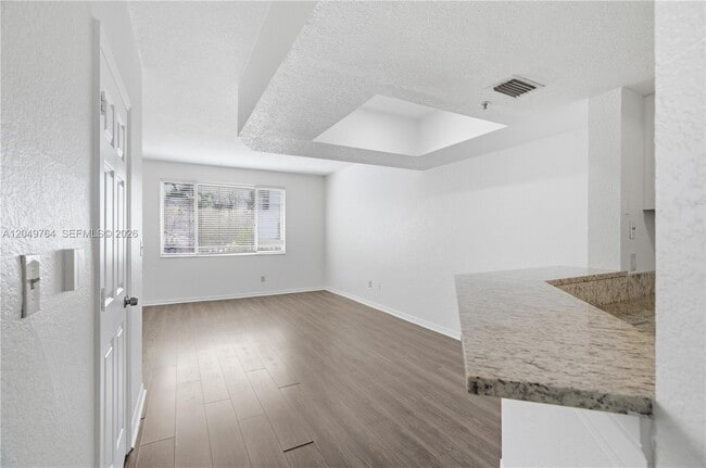 Building Photo - 725 SW 148th Ave