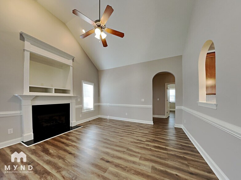 Building Photo - 209 Boulder Dr