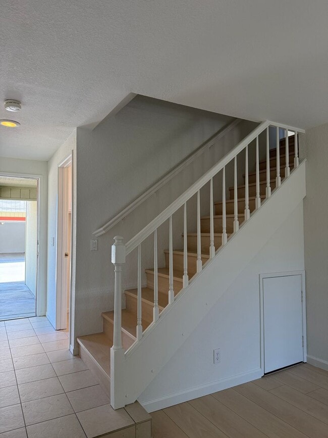 Building Photo - 704 Winstead Ct