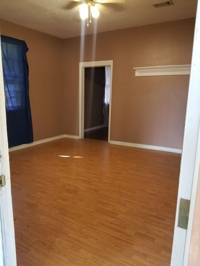 Building Photo - Charming 2BR House in Crestview