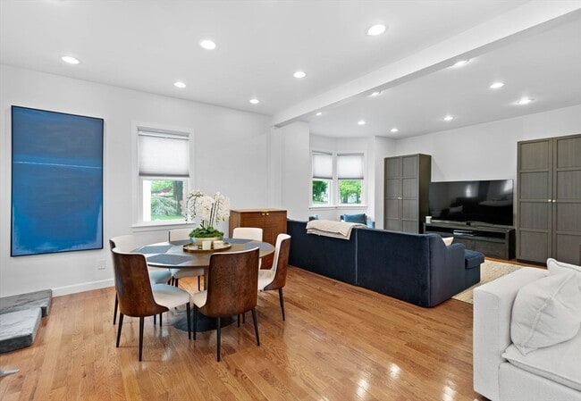 Building Photo - 201 Adams St