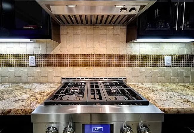 Building Photo - EPIC REA - Modern-Style 3 BR/3BA townhouse...