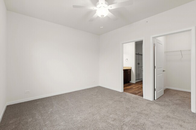 Building Photo - 44 Olympus Dr